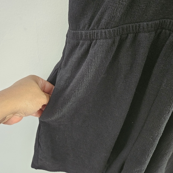 Old Navy Black Halter Romper - Picture 5 of 16